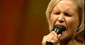 The Cardigans Live in Shepherds Bush Empire London 1996 (13) - Lovefool