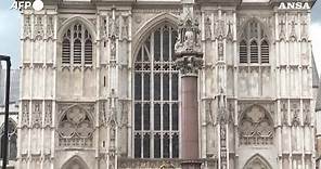 Londra, la campana dell'abbazia di Westminster suona per...