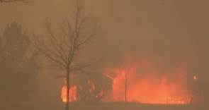 'Absolutely devastating' Colorado wildfire burns hundreds of homes near Boulder