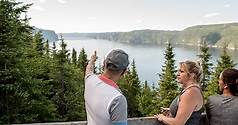 SAGUENAY GUIDED TOURS / English tours / Port area Saguenay / National Parc
