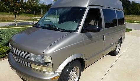 Purchase used 2003 Chevrolet Astro LS Raised Roof Braun Handicap Lift *NO RESERVE* wheelchair in