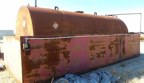 10,000 gallon fuel tank in Greenwood, MO | Item L3184 sold | Purple Wave