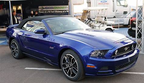 2013 ford mustang convertible