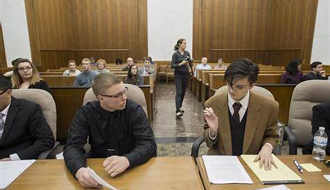 Mock trial gives high school students courtroom experience - The Columbian