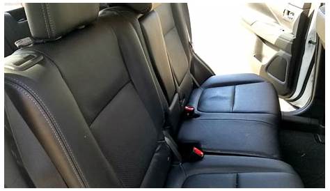 do all mitsubishi outlander have 3rd row seating