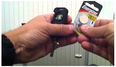 How to change the remote control key battery on a Porsche Cayenne S