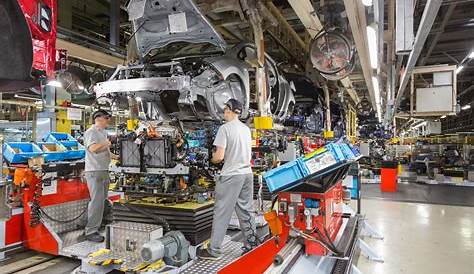 50,000th Nissan Leaf electric car built in U.K. plant