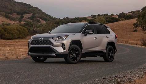 The New Toyota RAV4 XSE Hybrid Is the One You Should Buy - Autotrader