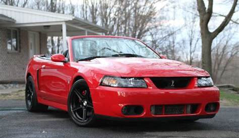 2003 ford mustang 10th anniversary package