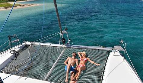 honeymoon yacht charter greece