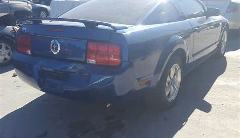 2006 Ford Mustang V6 Premium | Salvage & Damaged Cars for Sale