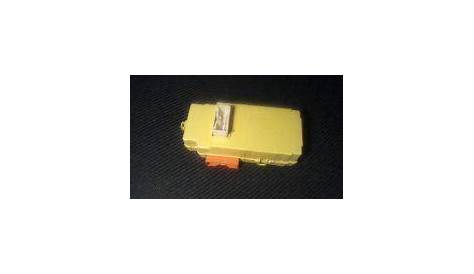 Sell 2000 TOYOTA SIENNA RELAY INTEGRATION WITH DOOR CONTROL in