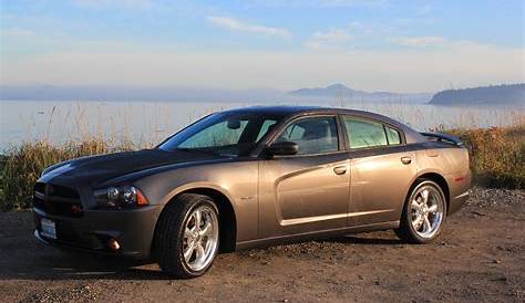 2016 dodge charger rt road and track