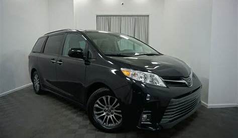 Used 2018 Toyota Sienna XLE Premium 8-Passenger FWD for Sale (with