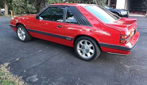 ford mustang 1985 gt