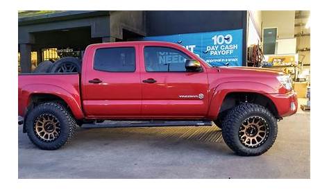 2019 Toyota Tacoma Red with Bronze Method 305 NV | Wheel Front