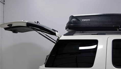 2007 Ford Explorer Thule Pulse Large Rooftop Cargo Box - 16 cu ft