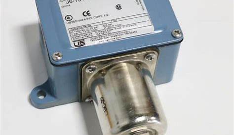 United Electric Controls Co. J6-134-9547 Pressure Switch 30"Hg Vac to 2