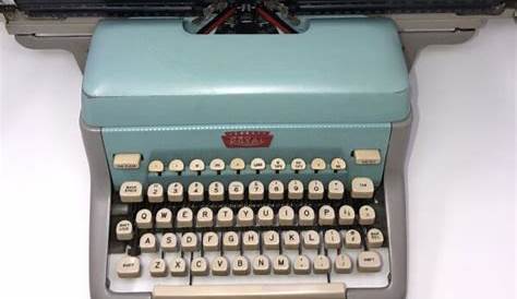 1913 Royal 5 on the Typewriter Database
