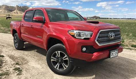 2016 Toyota Tacoma TRD Off-Road vs. TRD Sport Photo & Image Gallery