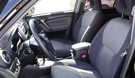 2004 toyota rav4 interior