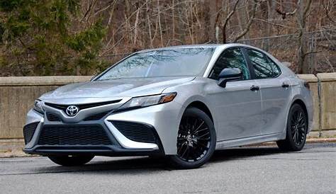2021 Toyota Camry Test Drive Review - CarGurus.ca