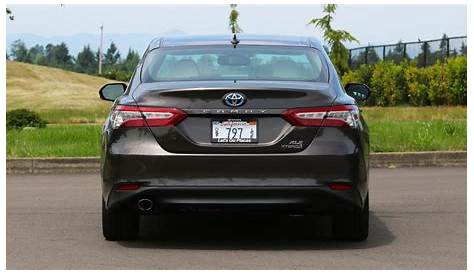 2018 Toyota Camry Hybrid Review: More Efficient, More Useful
