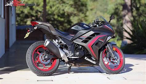 Review: 2016 Kawasaki Ninja 300 - Bike Review