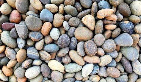 how much river rock per square foot