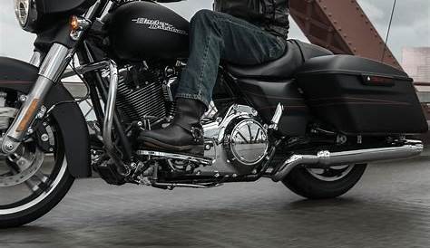 HARLEY-DAVIDSON Street Glide Special (2015-2016) Specs, Performance