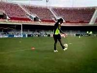 Soccer Tricks by Ronaldinho - YouTube