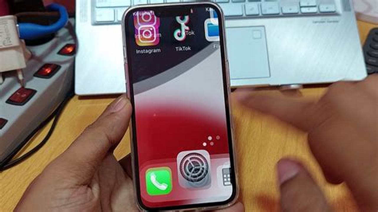 Cara Mengecek Kondisi LCD iPhone di Indonesia