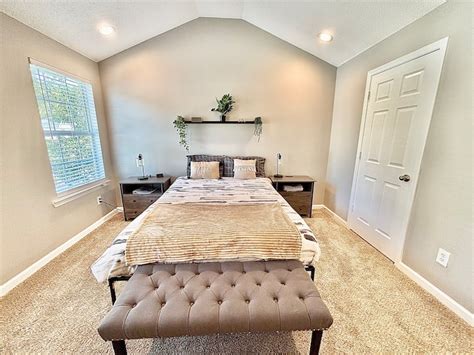 Queen Suite | Game Room | Hot Tub - Houses for Rent in Atlanta, Georgia ...