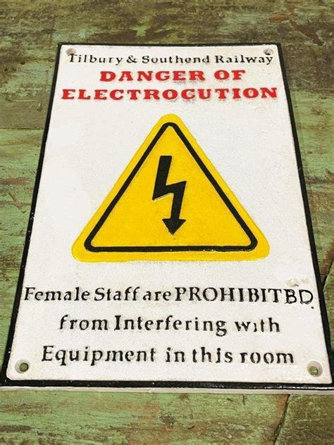 ② Plaque - Railway sign - Danger of Electrocution - Gietijzer ...