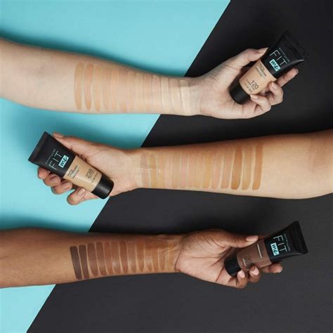 Maybelline New York Fit Me Matte & Poreless Liquid Foundation 30 ml in ...