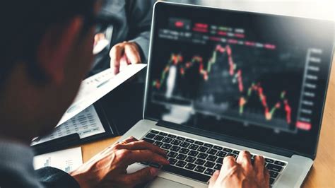 Raja Venkatraman, MarketSmith recommend five stocks for 6 April | Dailyhunt