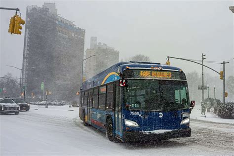 NYC expects up to 2 inches of snow overnight Sunday, with slippery ...