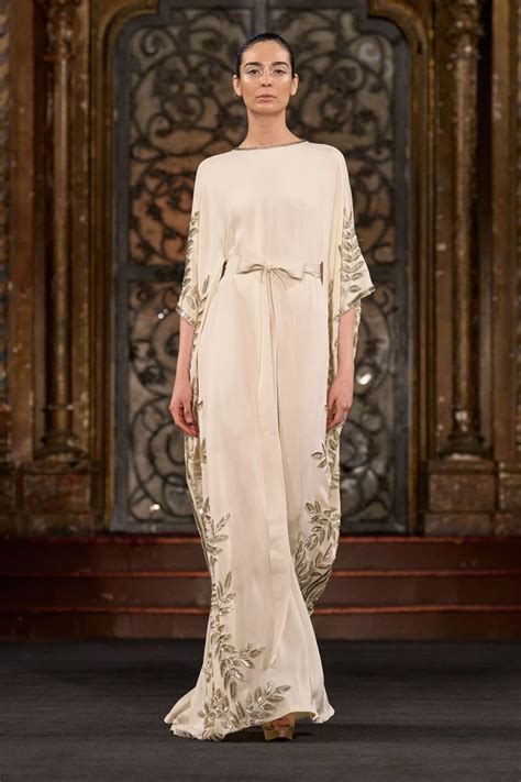 Naeem Khan Spring 2025 Ready To Wear Fashion Show Vogue Fashion