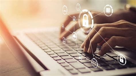 Cybersecurity degree guide: Degree types, specializations and career paths