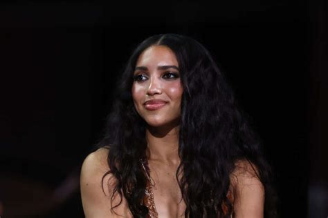 Who is Azzi Fudd? The first No. 1 pick in WNBA history to sign league’s ...