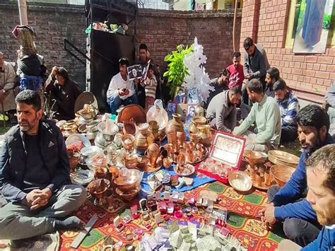 In Leh, one egg auctioned for Rs 25,000 for Iran aid; 'ready to give ...