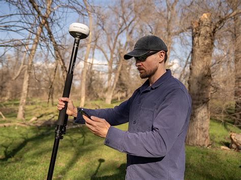 RTK GNSS Receivers for Research & Education | Emlid