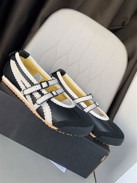 Onitsuka Tiger MEXICO 66 TGRS Black and White, Women's Fashion ...