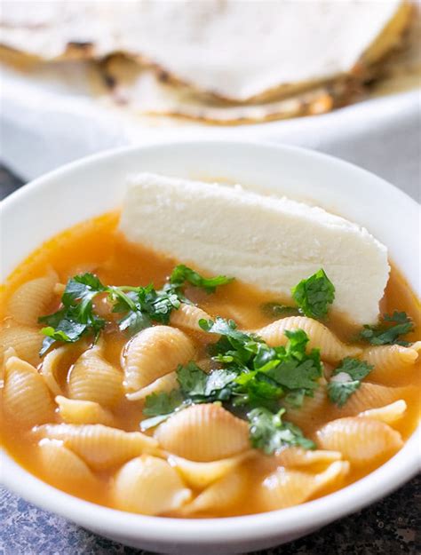 Sopa de conchas (mexická těstovinová polévka) | Market tay
