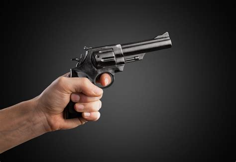 Apparent Gang-Related Shooting Injures One, Kills One in Long Beach ...