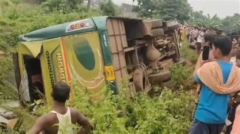Bus mishap in Dhenkanal; Over 20 injured, rescue efforts underway