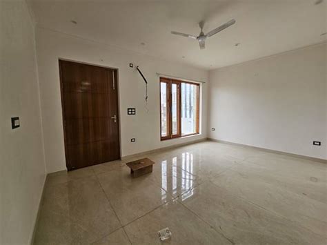 Furnished room with own bathroom in an apartment |... – Roomies.co.in