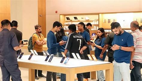 Make in India booster: iPhone exports hit record $10 billion in Apr-Sep ...