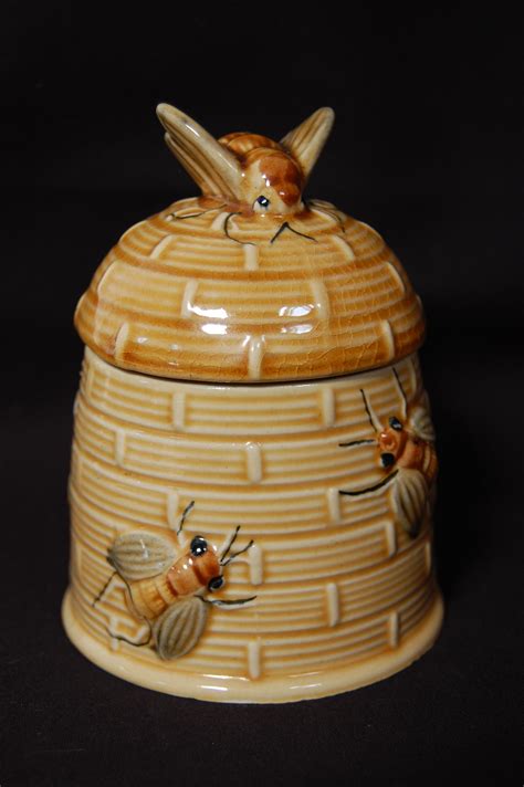 1950s Kitsch Honeypot Buzzing Bees Beehive Honey Pot Honeypot Beehive Vintage Love Tureen