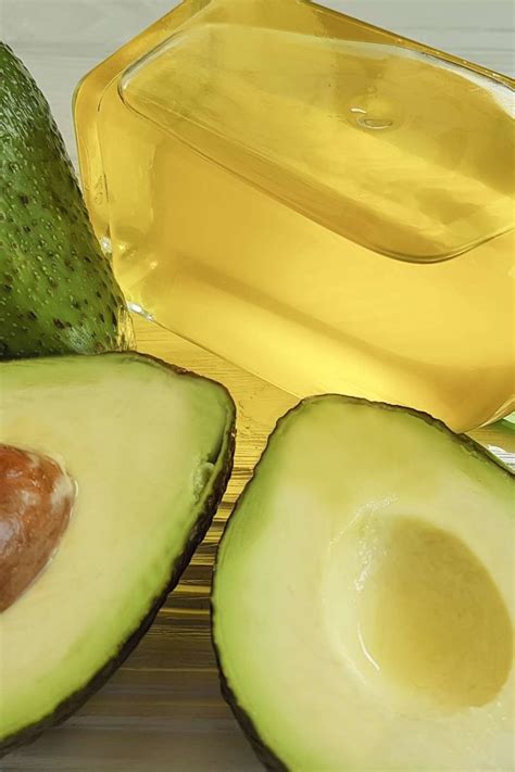 Avocado Oil For Skin 8 Benefits And How To Use It